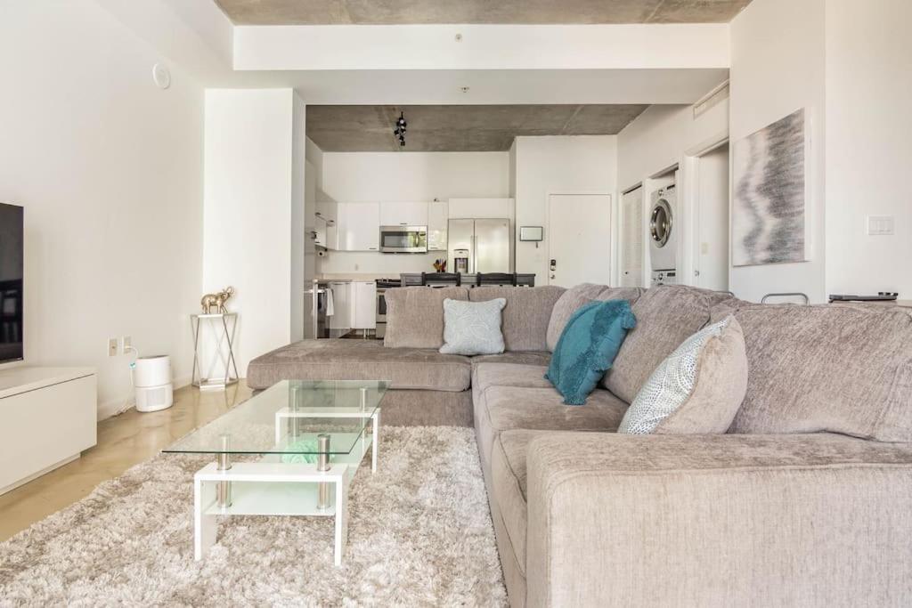1Br Loft In Downtown With Bay View And Workspace Майами Экстерьер фото